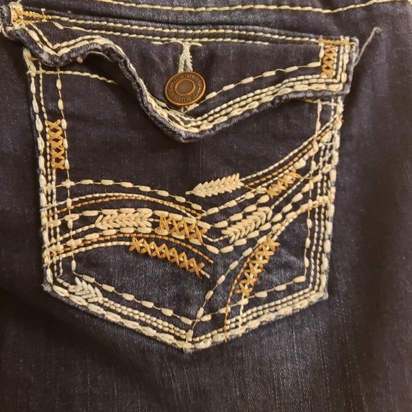 Capris - Picture 2 of 4